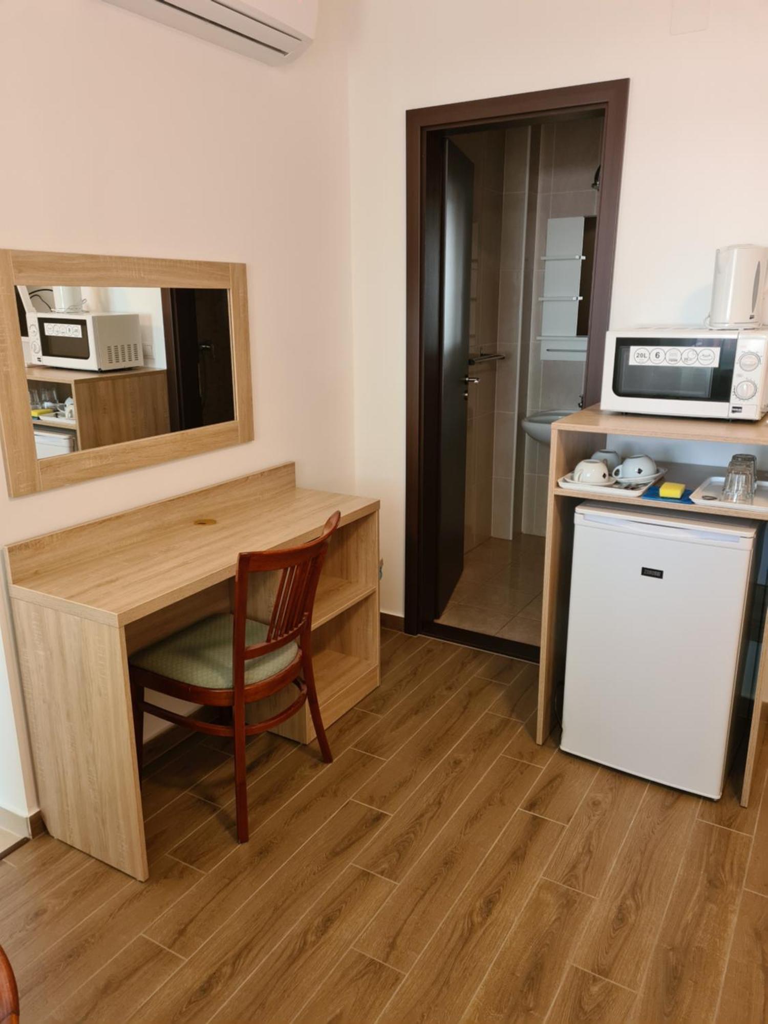 Tancsics Vendeghaz Hotel Siófok Kamer foto