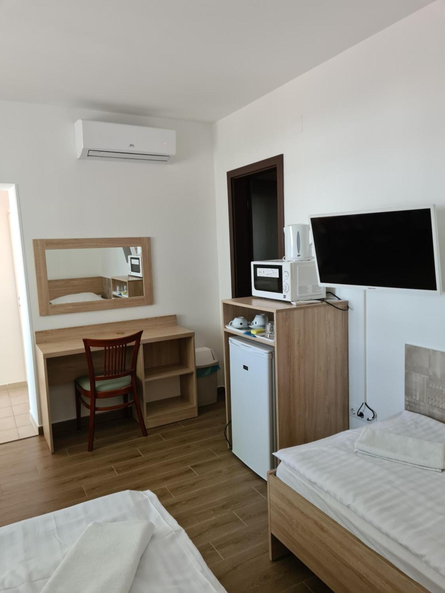 Tancsics Vendeghaz Hotel Siófok Kamer foto