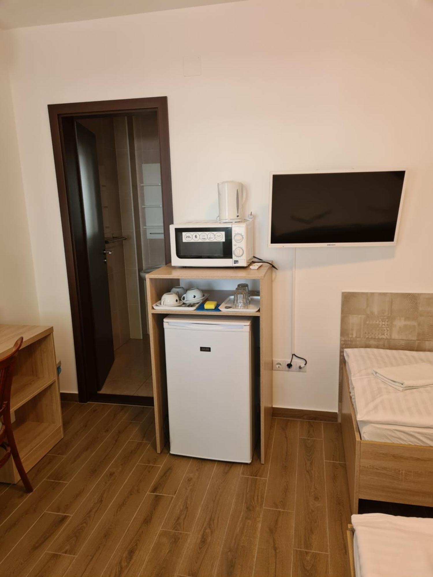 Tancsics Vendeghaz Hotel Siófok Kamer foto