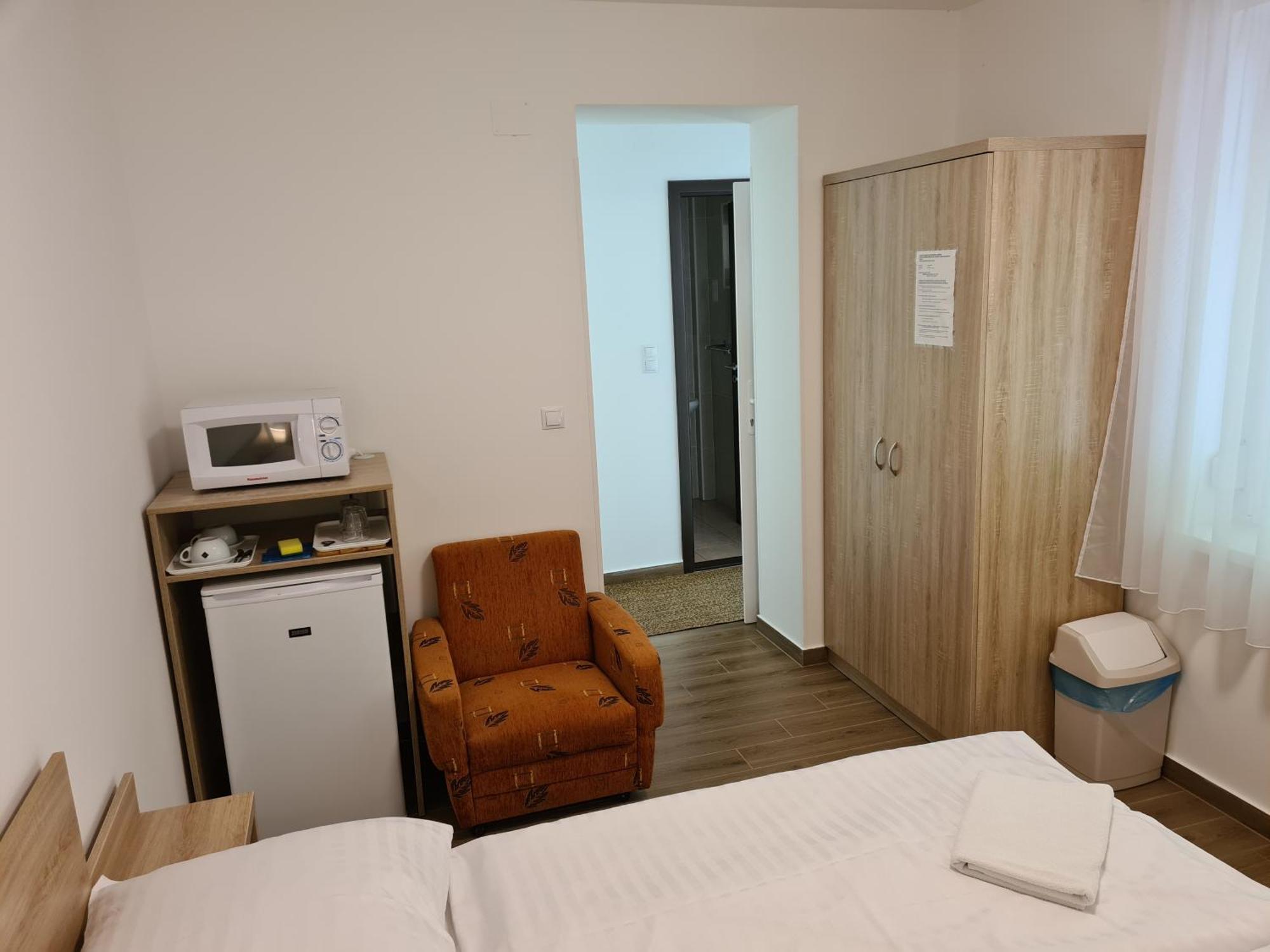 Tancsics Vendeghaz Hotel Siófok Kamer foto