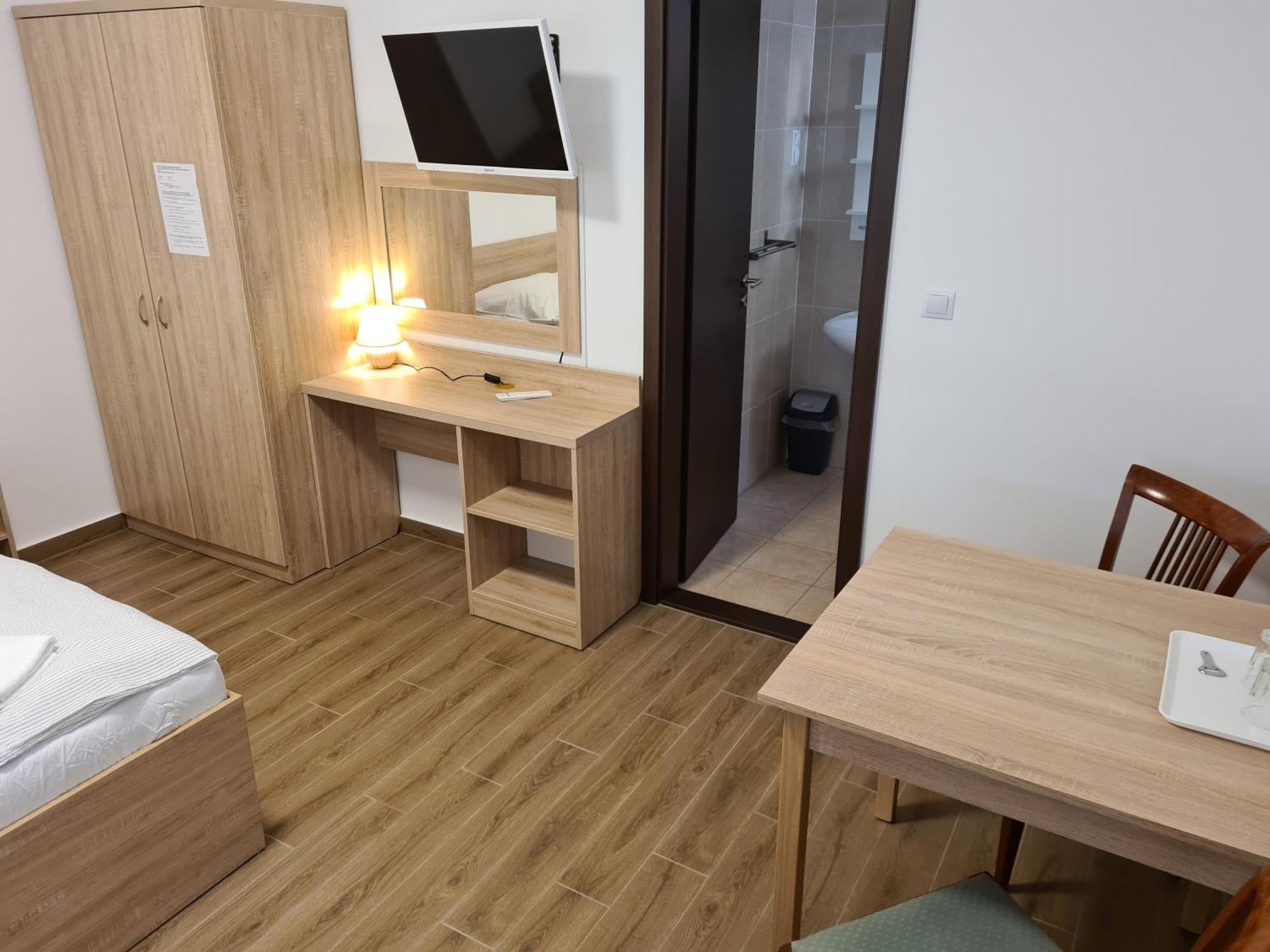 Tancsics Vendeghaz Hotel Siófok Kamer foto