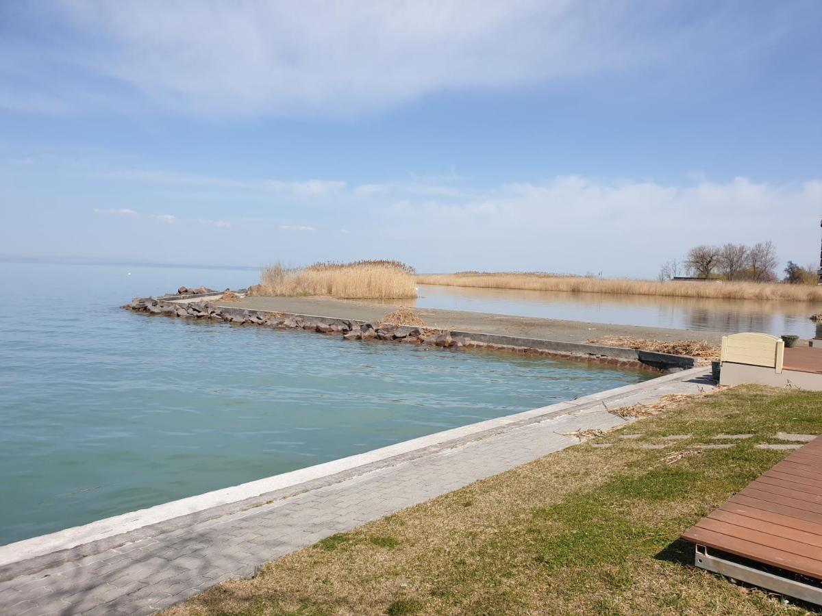 Tancsics Vendeghaz Hotel Siófok Buitenkant foto